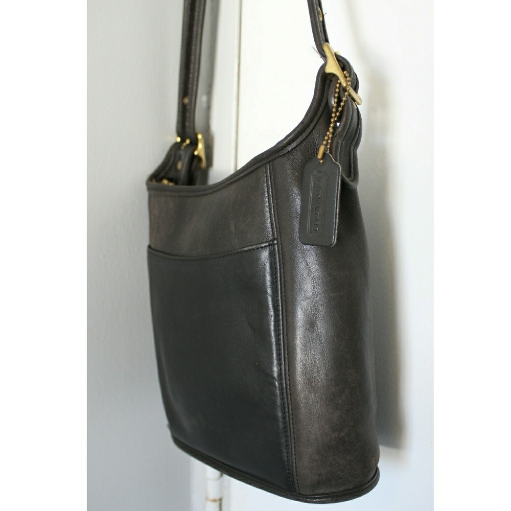 SOLD Vintage Coach  Purse Black Medium Messenge